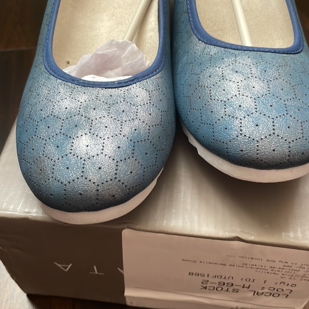 🍁 NIB Cipriata | Blue Metallic Reptile Wedge Size 7 (➡️ pls read description)
